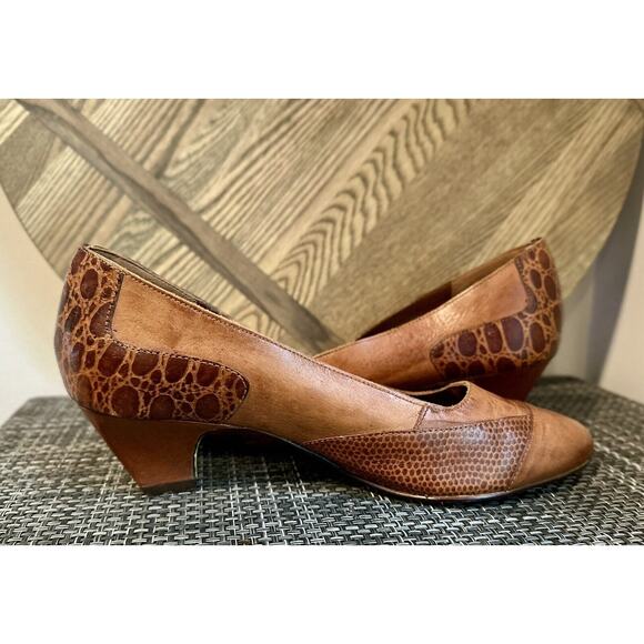 Vintage Anne Wells Leather Heels Leather Patterns Size 10 - Picture 3 of 7